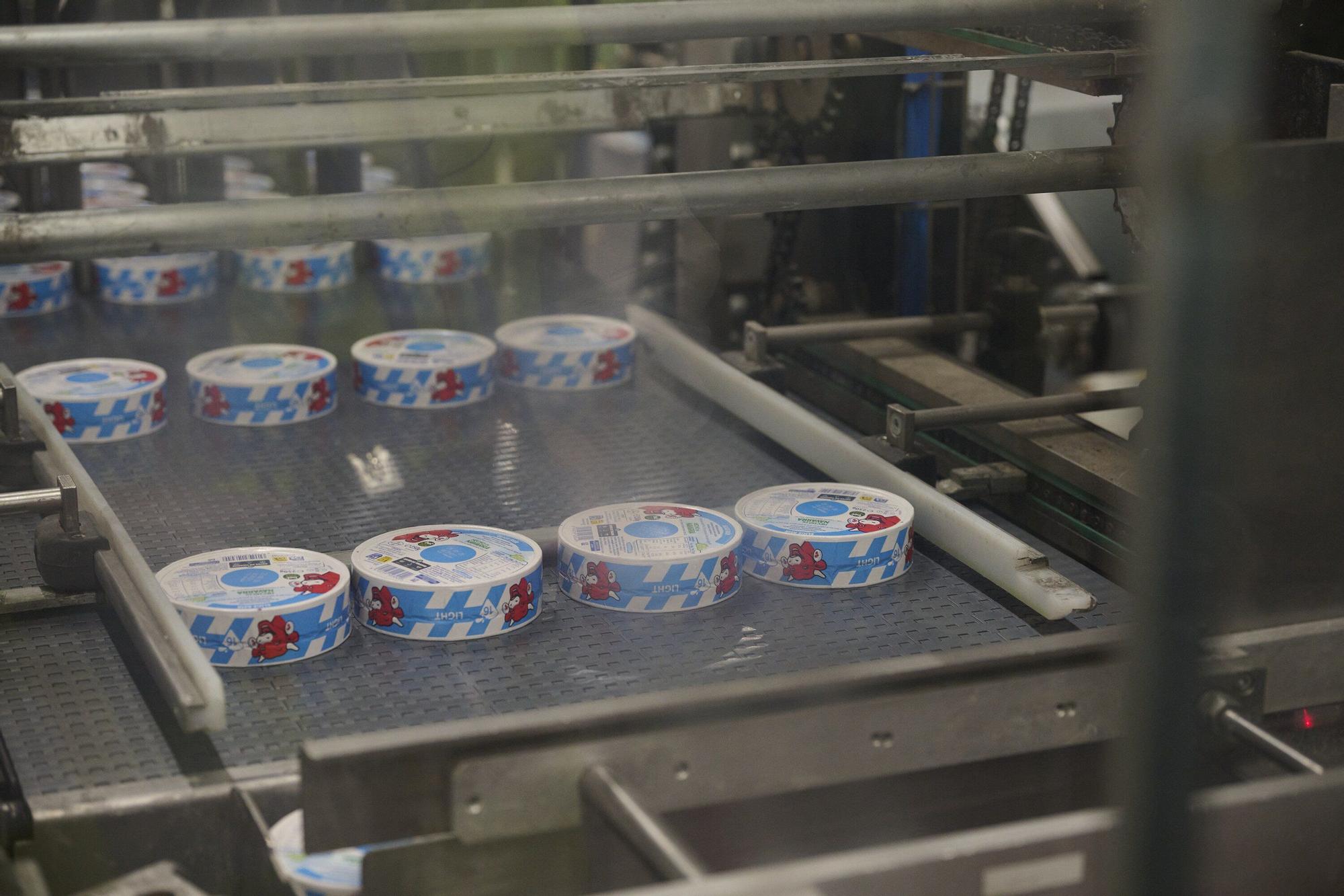 Fotos de la visita a la fábrica en Iraizotz de Grupo Bel