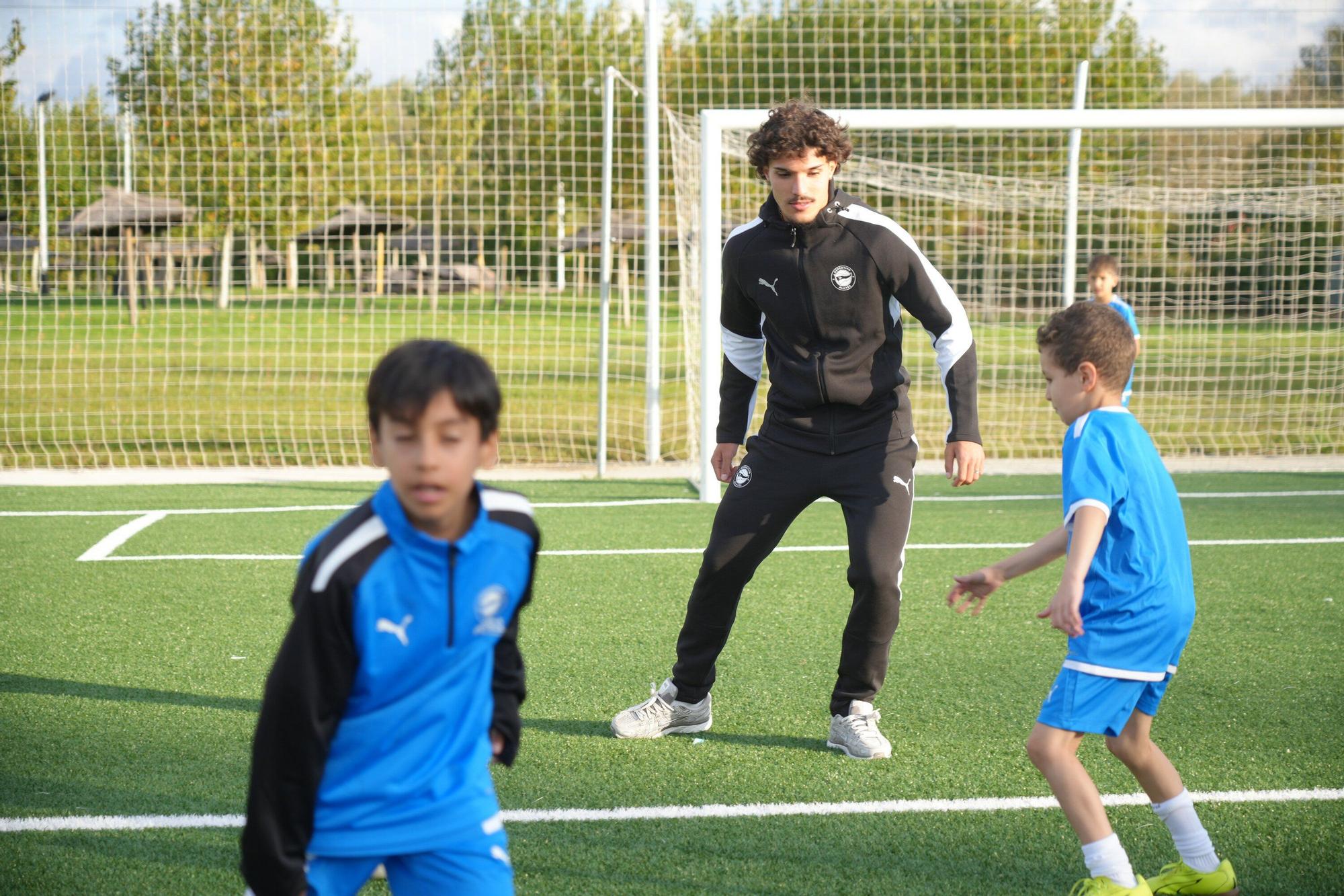 En imágenes: Comienza el curso en la Escuela de Fútbol del Alavés