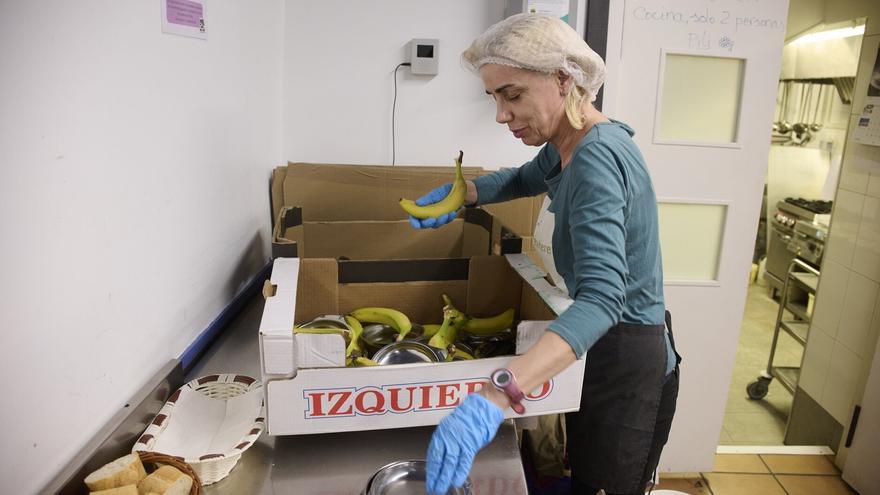 Un jamón 'Joselito', décimos de lotería, vinos... Los regalos que recibió el Gobierno de Navarra en 2025