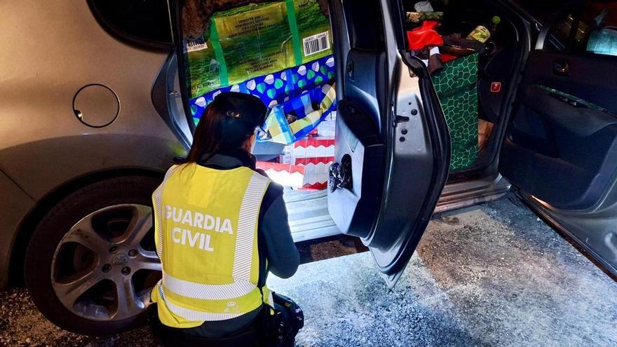 Interceptan en Zubiri un coche con casi 9.500 cajetillas de tabaco de contrabando