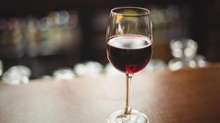 Beber vino estropea tu físico: estas son las consecuencias de su consumo