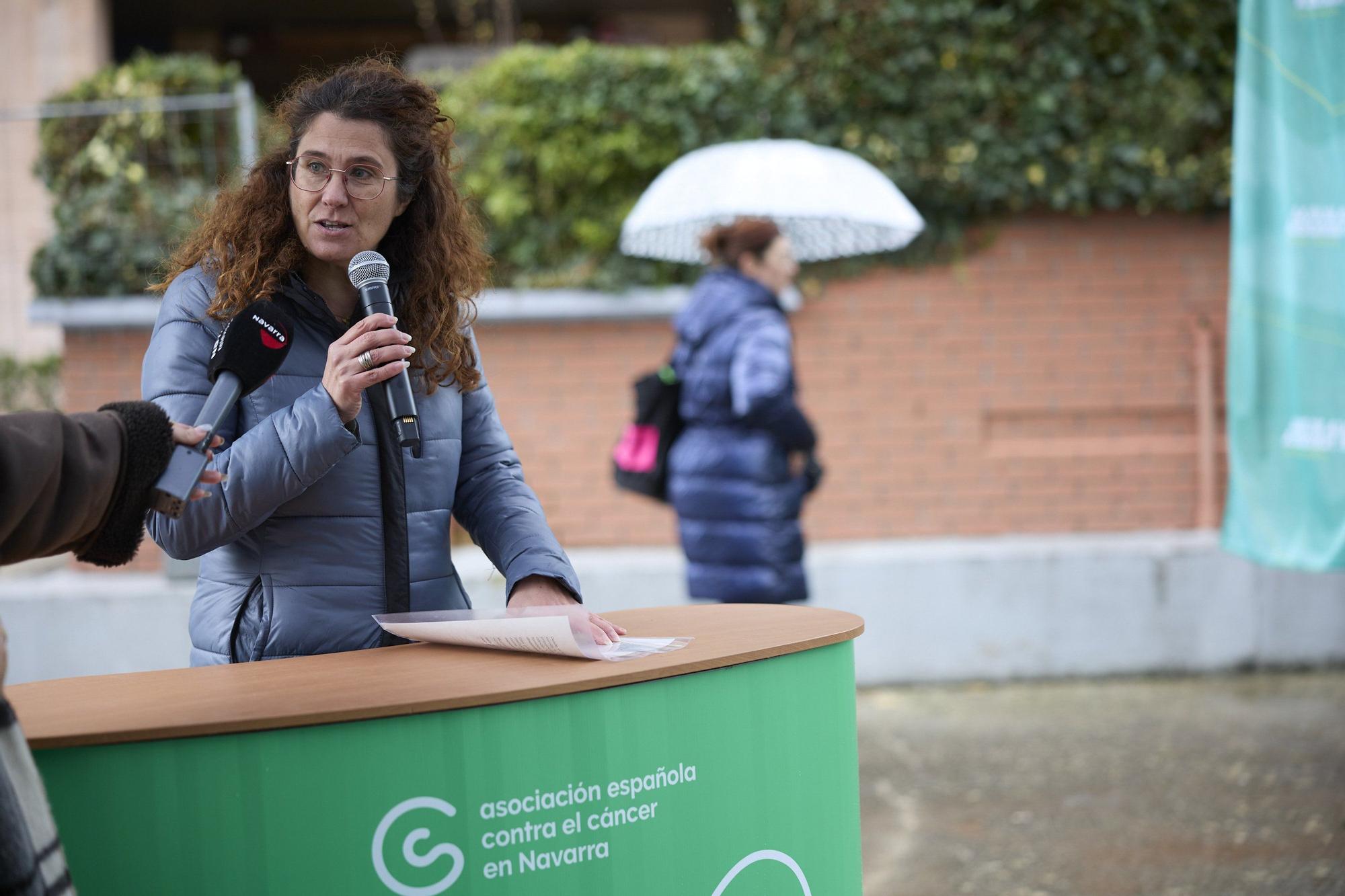 Colocación de la primera piedra del nuevo espacio abierto de la AECC 'La casa de la Vida'