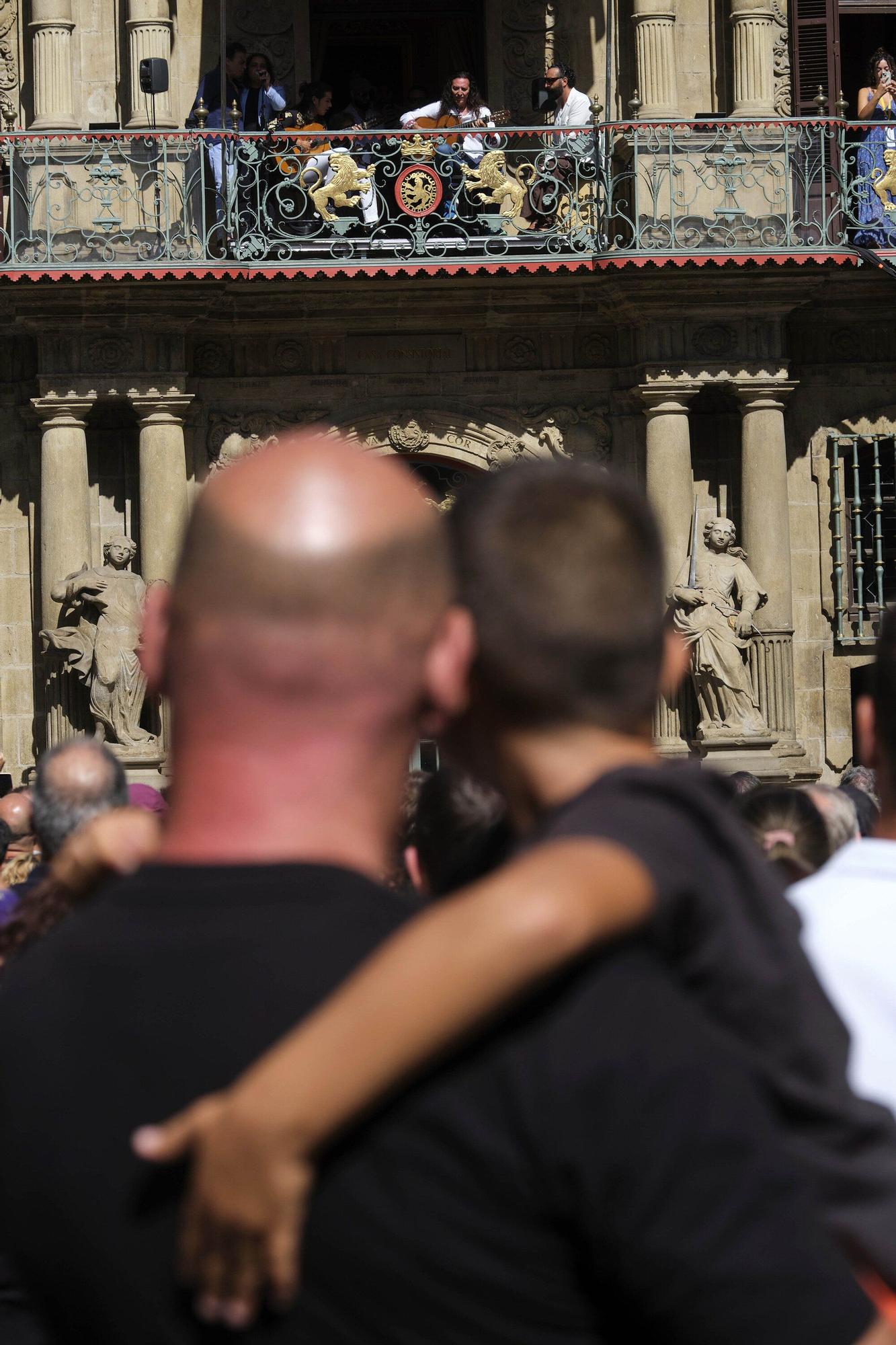 Tomatito, flamenco en el balcón del Ayuntamiento de Pamplona