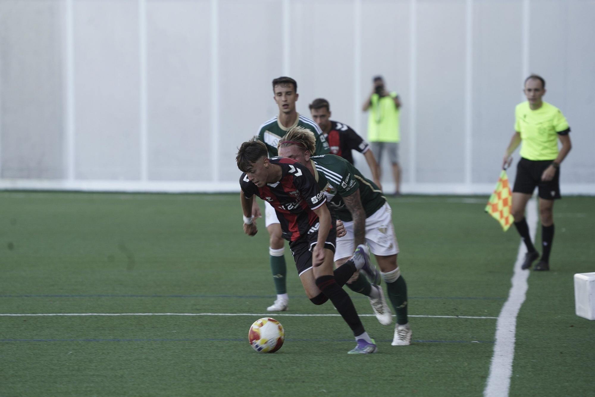 En imágenes: El Arenas no logra pasar del empate ante el Cacereño
