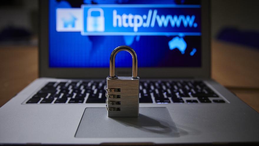 Más del 71% de los jóvenes no identifican la venta de contenido sexual en Internet como explotación