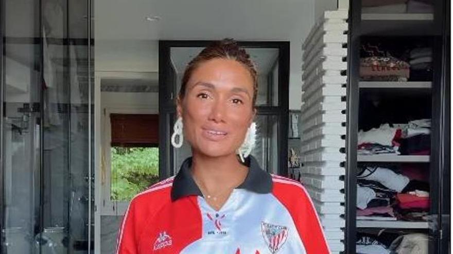Iera Paperlight luce embarazo con la camiseta del Athletic: &quot;Mi hijo me dice que ojalá diera a luz en San Mamés&quot;