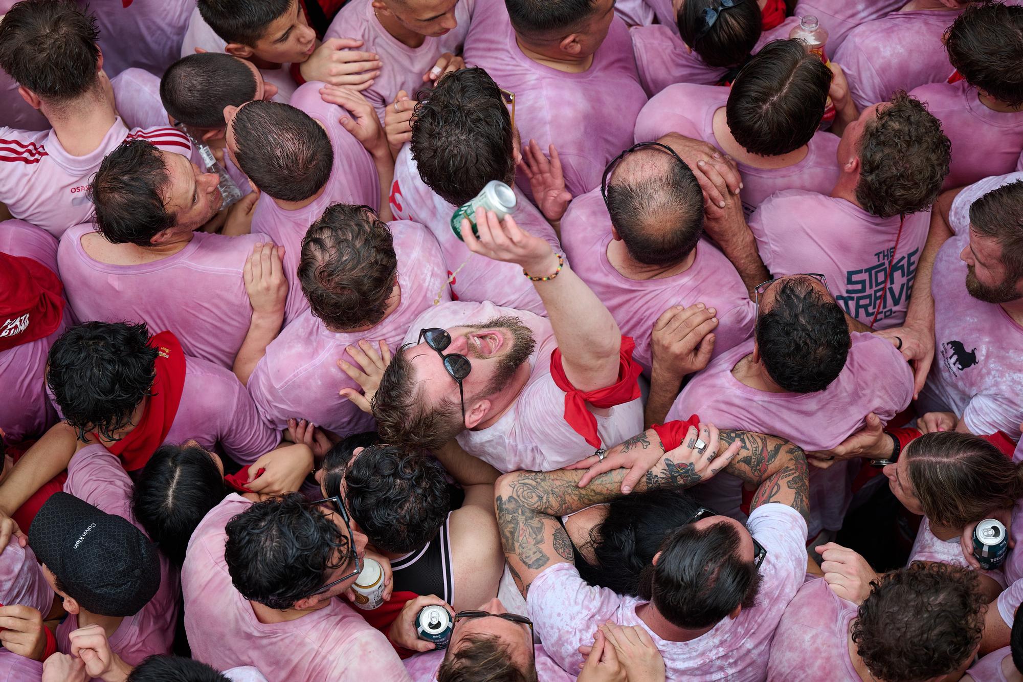 Fotos del  Chupinazo de San Fermín 2025 en Pamplona: ¡La fiesta más internacional se enciende con un grito solidario por Palestina!