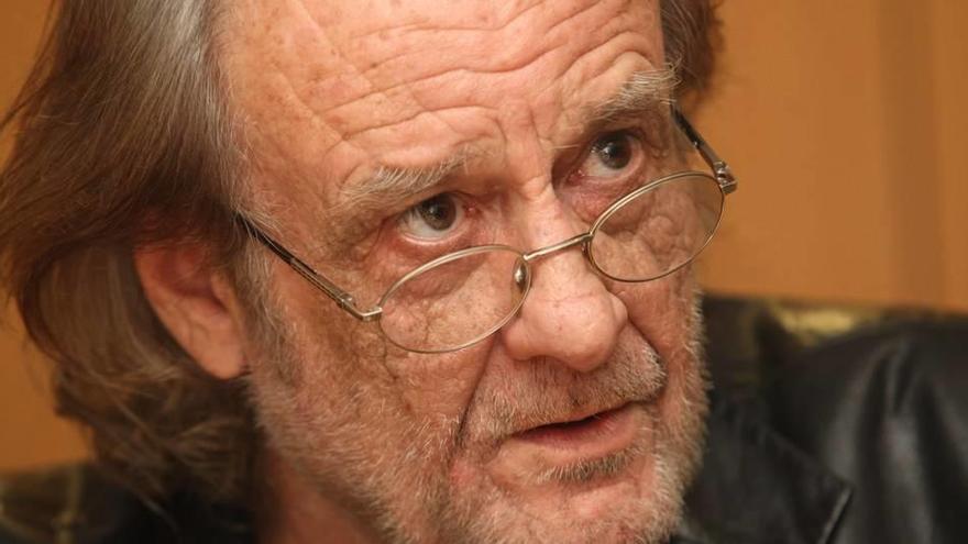 Luis Eduardo Aute, cantautor