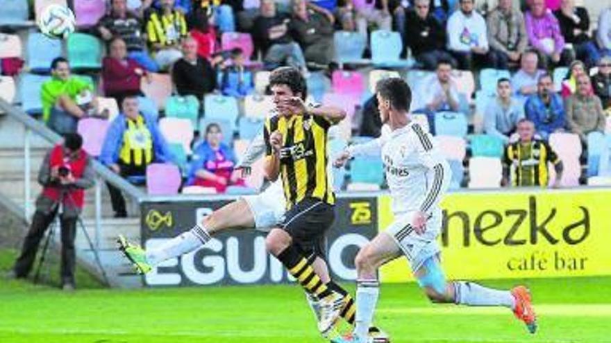 El Barakaldo cae ante el Castilla