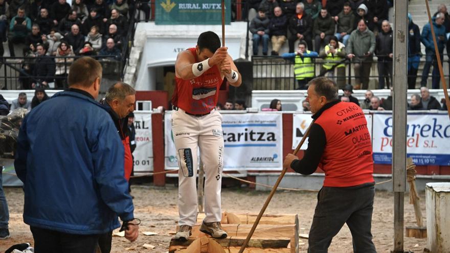 Eneko Otaño: "La apuesta se me ha ido en el tercer oinbiko”