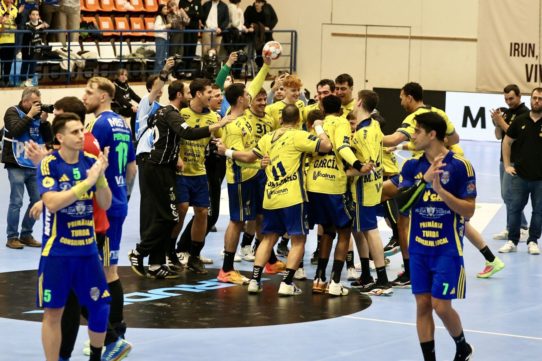 Alegría en Artaleku con la gran clasificación del Bidasoa en la EHF European League
