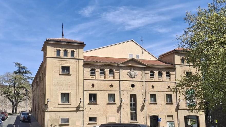Oteiza protagoniza la vuelta de las visitas guiadas pelotazales de Pamplona