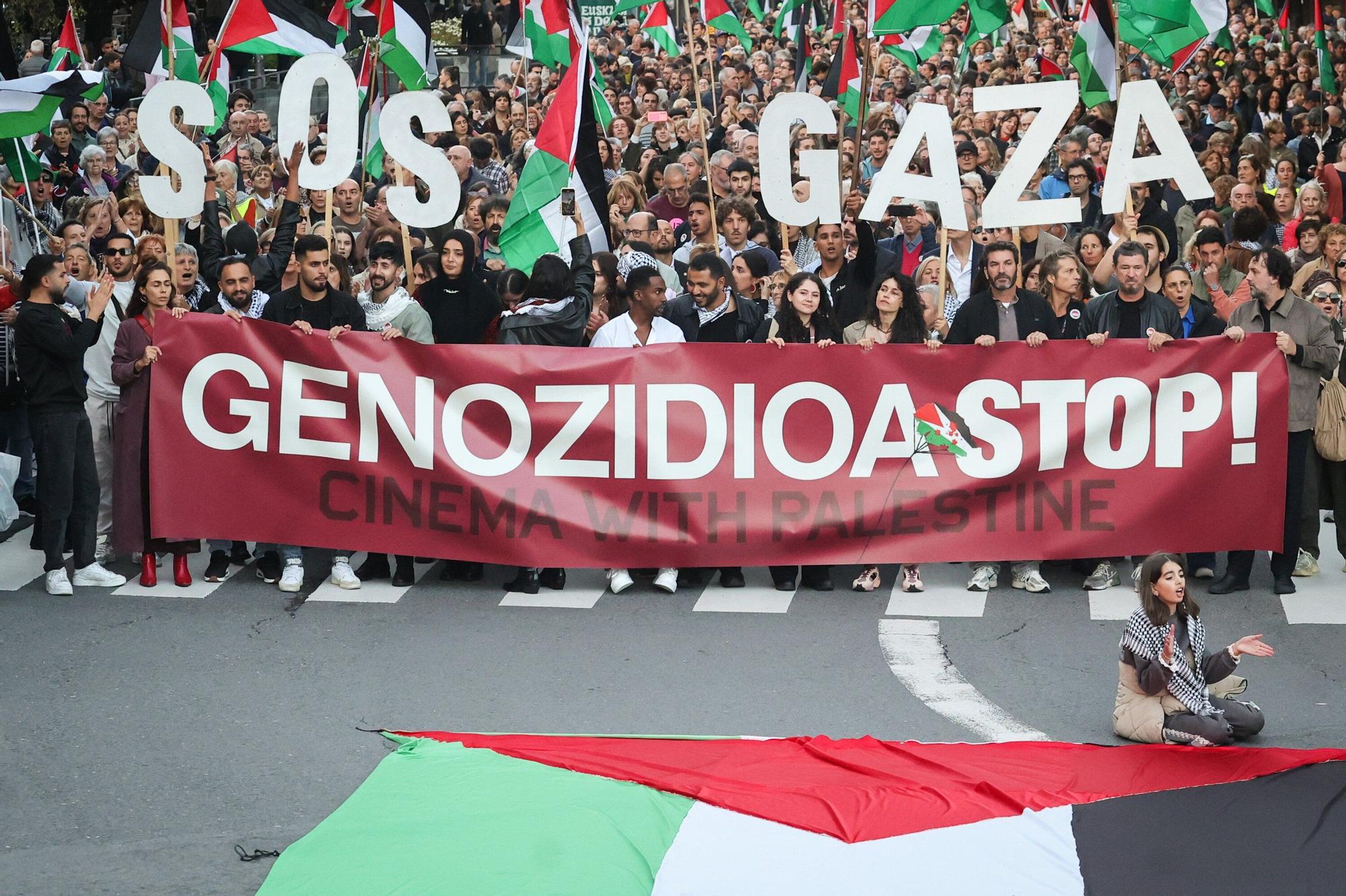 La voz de Hind Rajab | Fotos de la marcha en apoyo a Palestina en Donostia - San Sebastián
