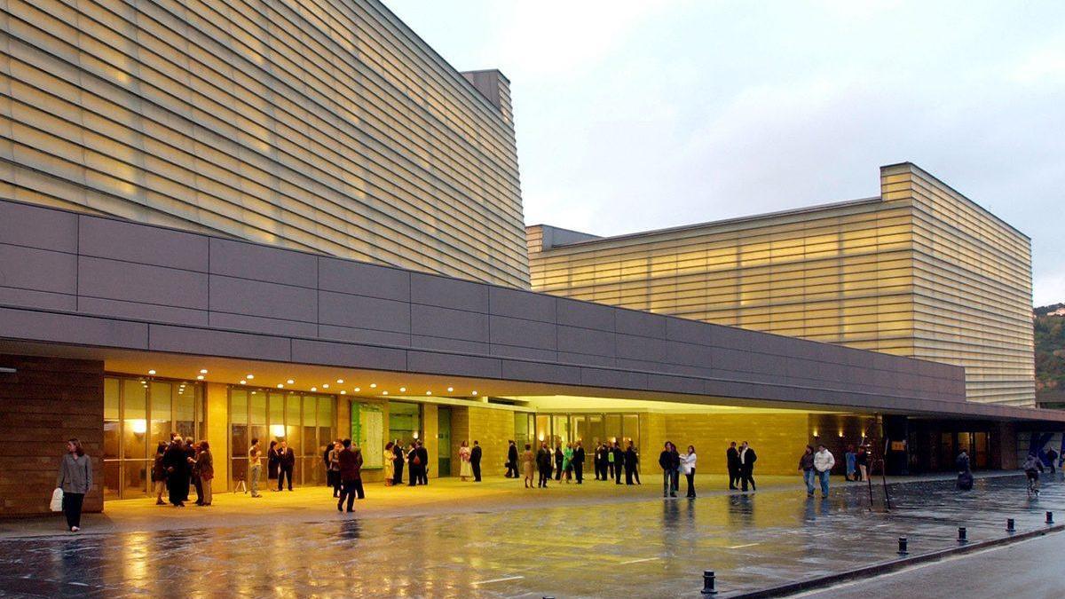 El edificio del Kursaal, donde se celebrará la obra, en imagen