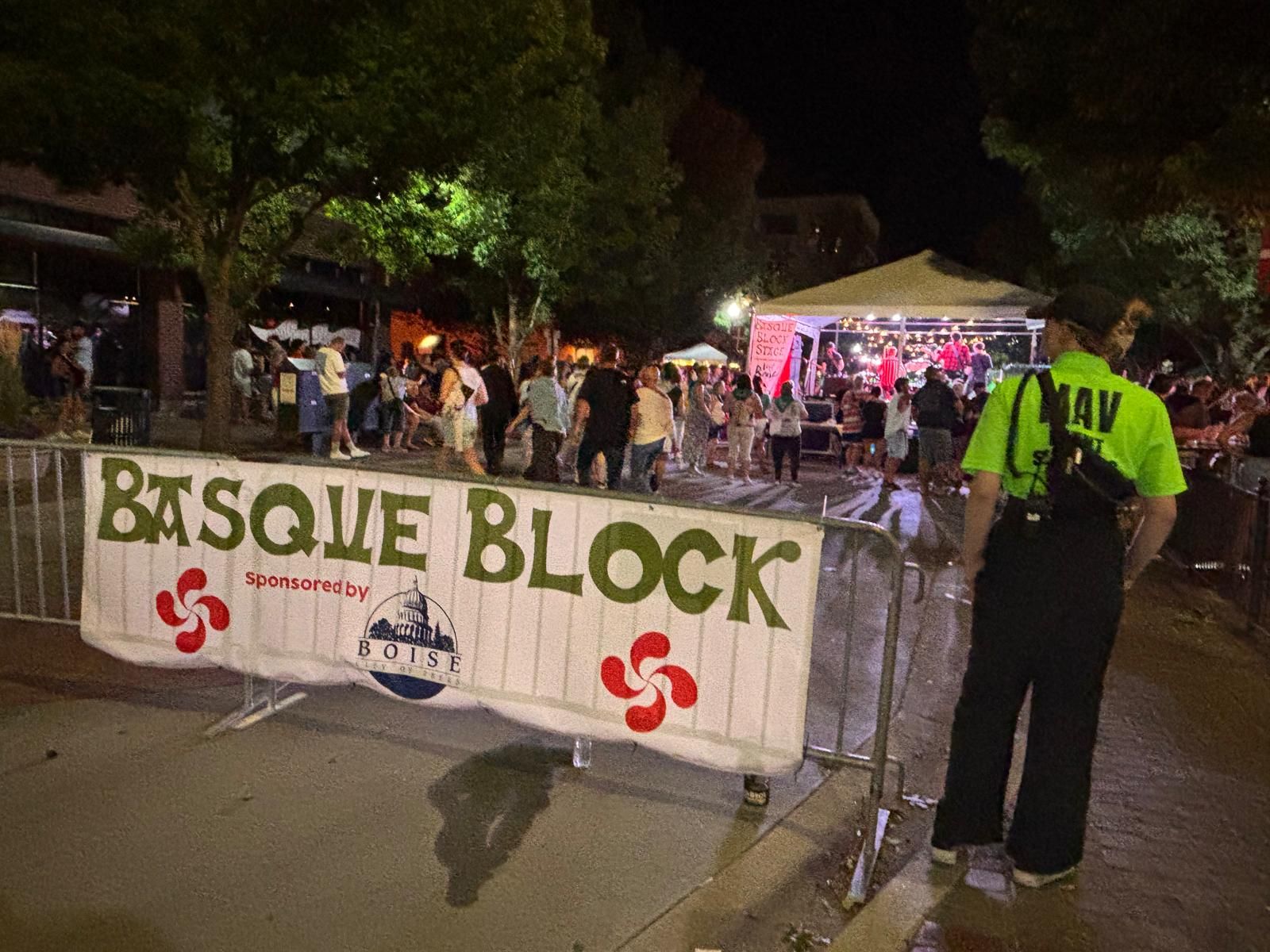 Boise estalla de música vasca: el Basque Block se queda pequeño ante el tirón de Gatibu y Xabier Aburruzaga