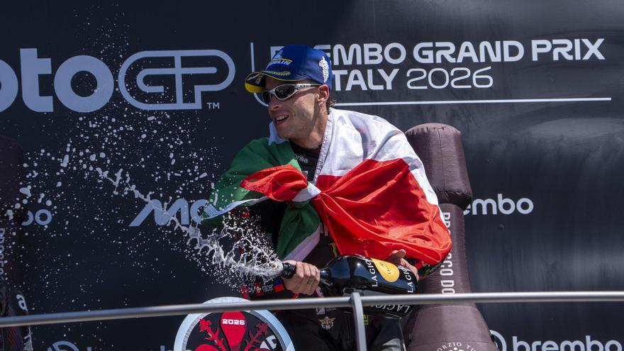 Bezzecchi amarga la fiesta de Ducati en Italia