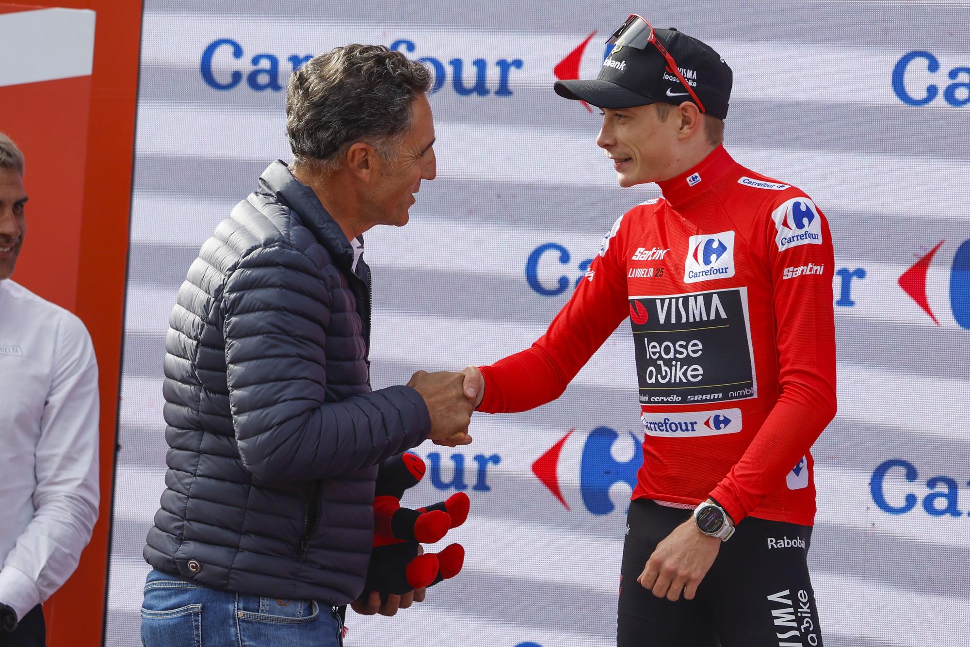 Fotos de la etapa navarra de La Vuelta 25 entre Sendaviva y Larra - Belagua