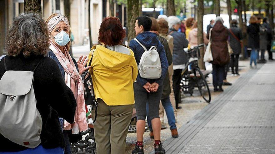 Colas en unos comercios sin rebajas