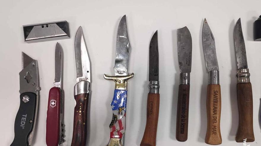 Por Pamplona sin carné y con 7 navajas, un cúter y una báscula de precisión