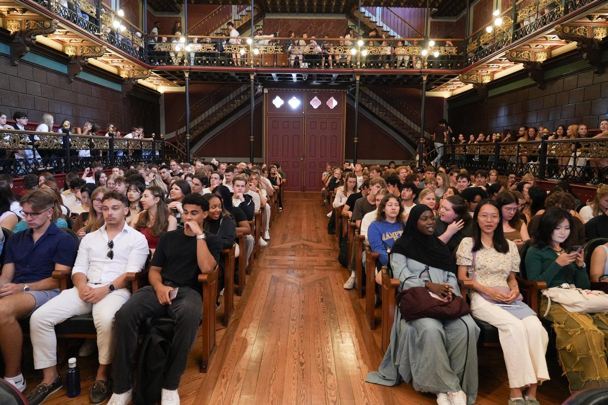 En imágenes: La universidad de Deusto en Bilbao recibe a sus estudiantes internacionales