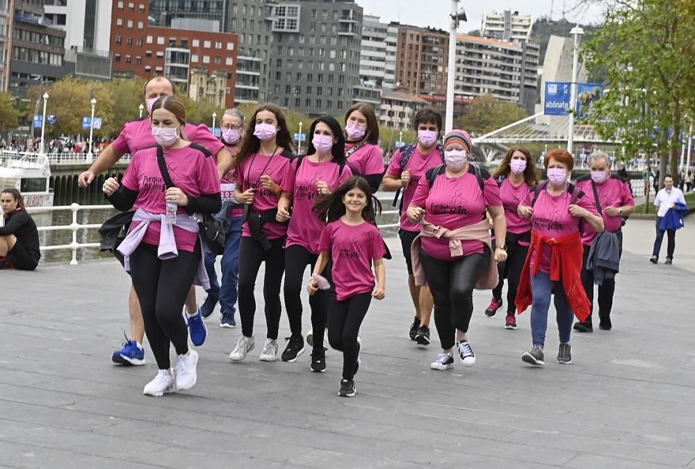 Marcha de ACAMBI contra el cáncer de mama en Bilbao