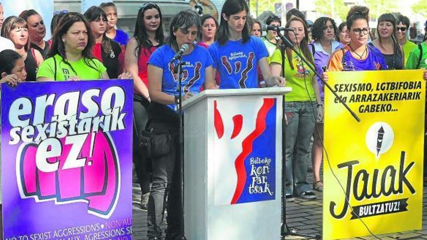 Las comparsas instan a las mujeres a “responder contra las agresiones”
