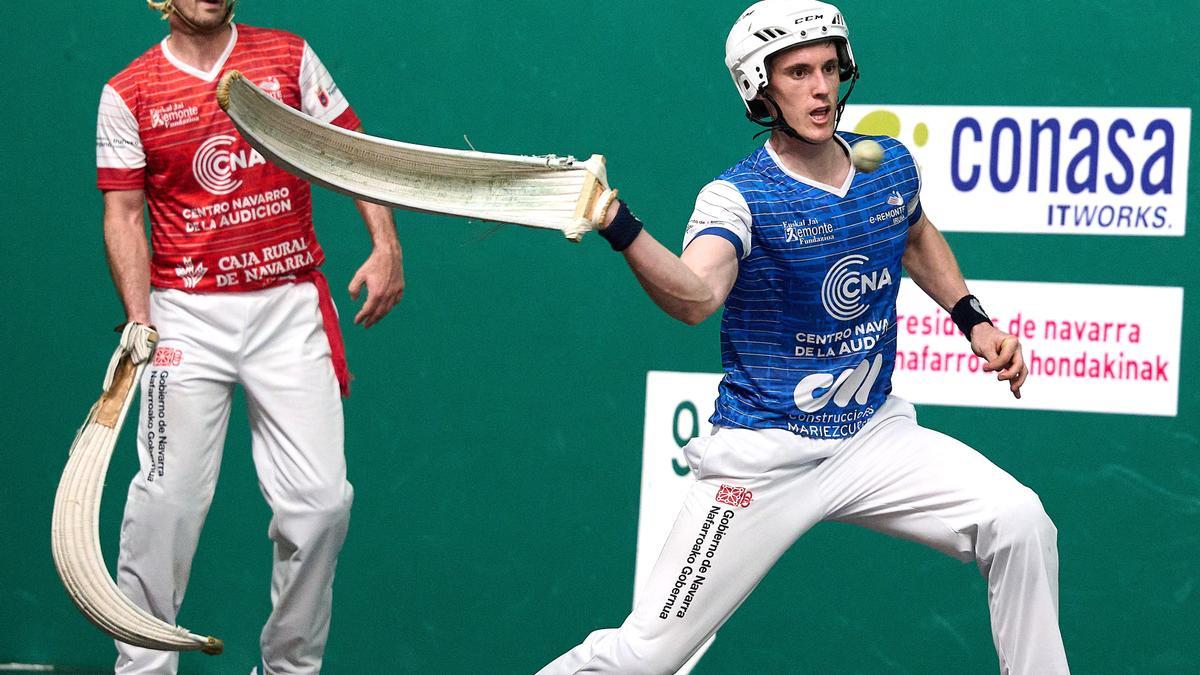 Otano y Ion en el Torneo Casco Viejo de Remonte.