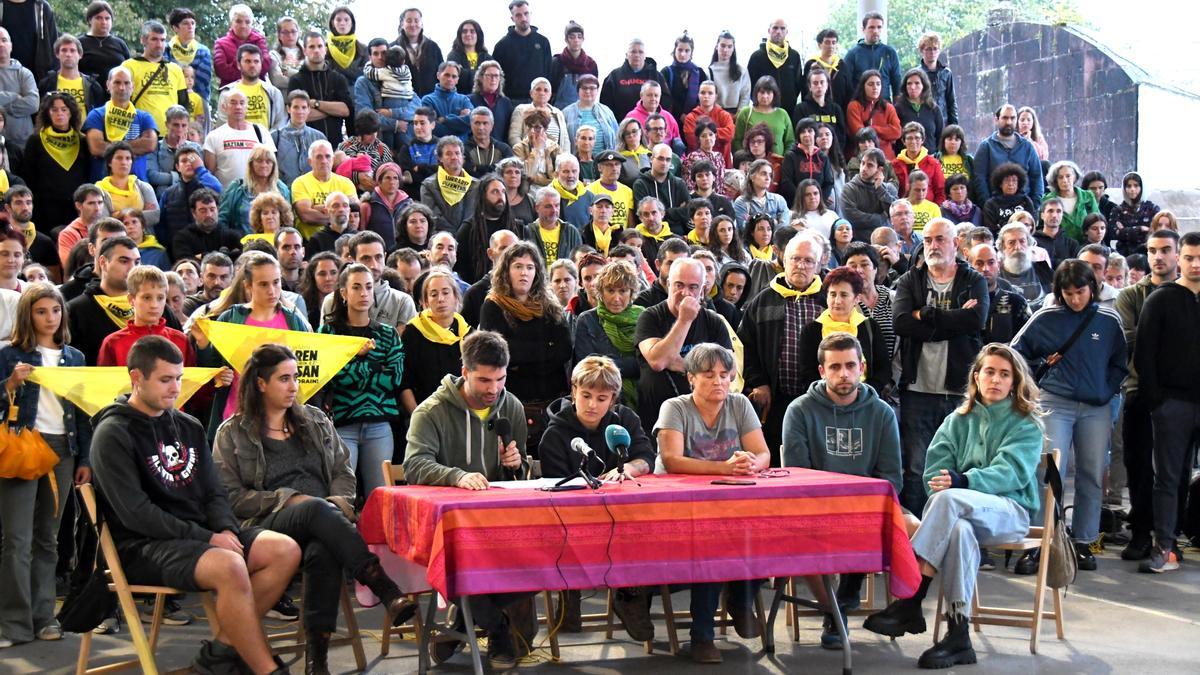 Los siete condenados, en la rueda de prensa de valoración de la sentencia.