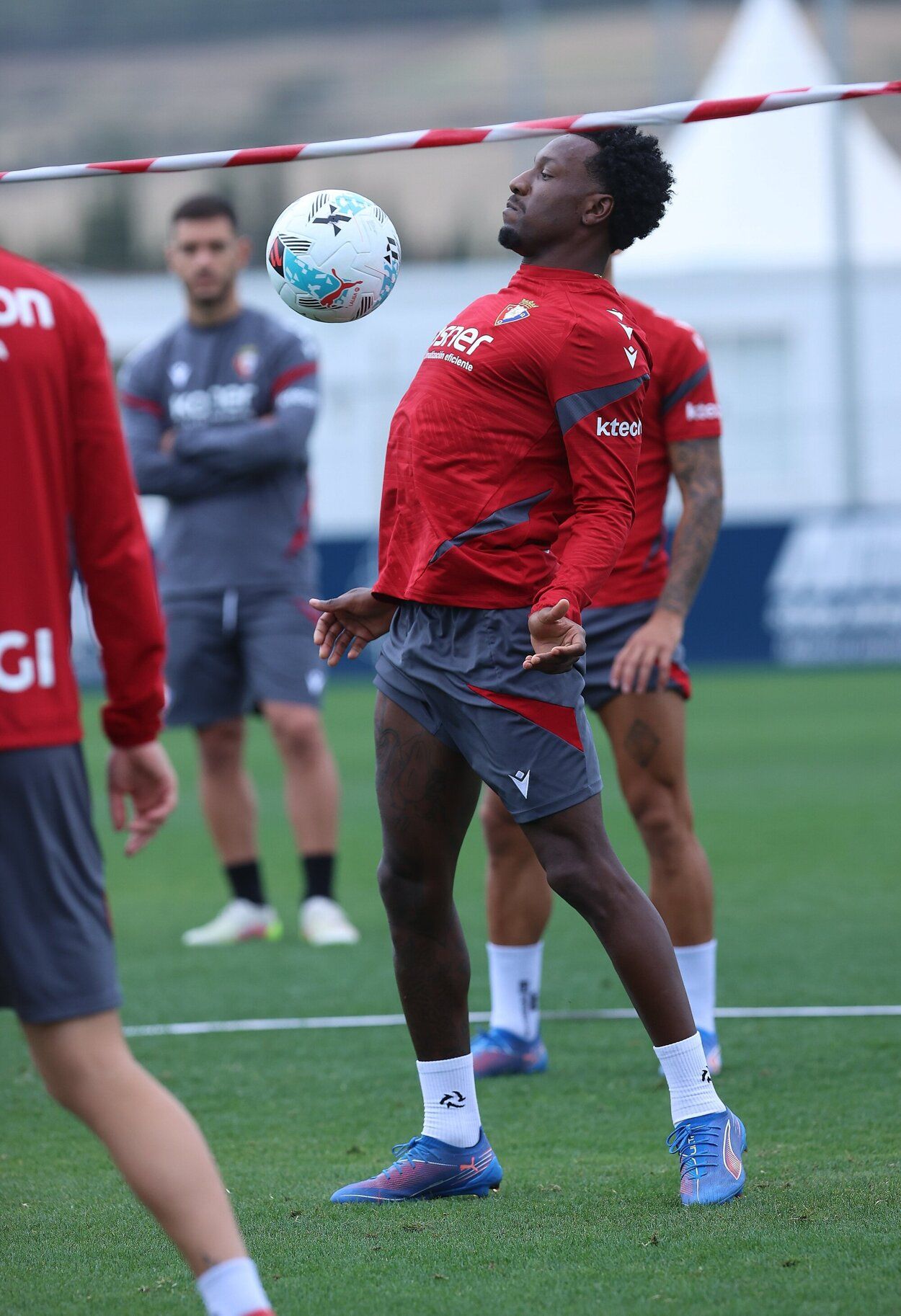 Fotos del entrenamiento de Osasuna (12/09/2025)