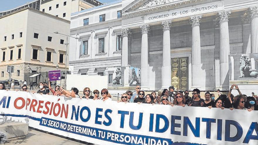 ‘Ley trans’: mejor no precipitarse