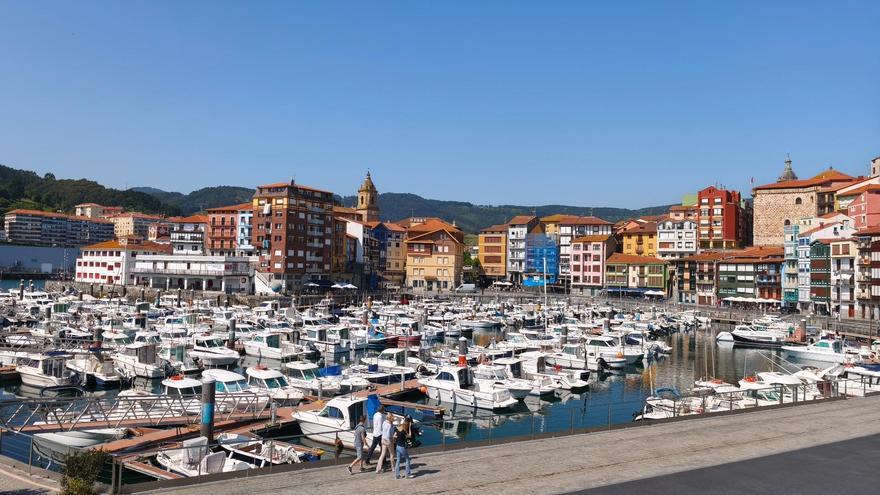 EAJ-PNV propone simplificar los trámites de terrazas en Bermeo