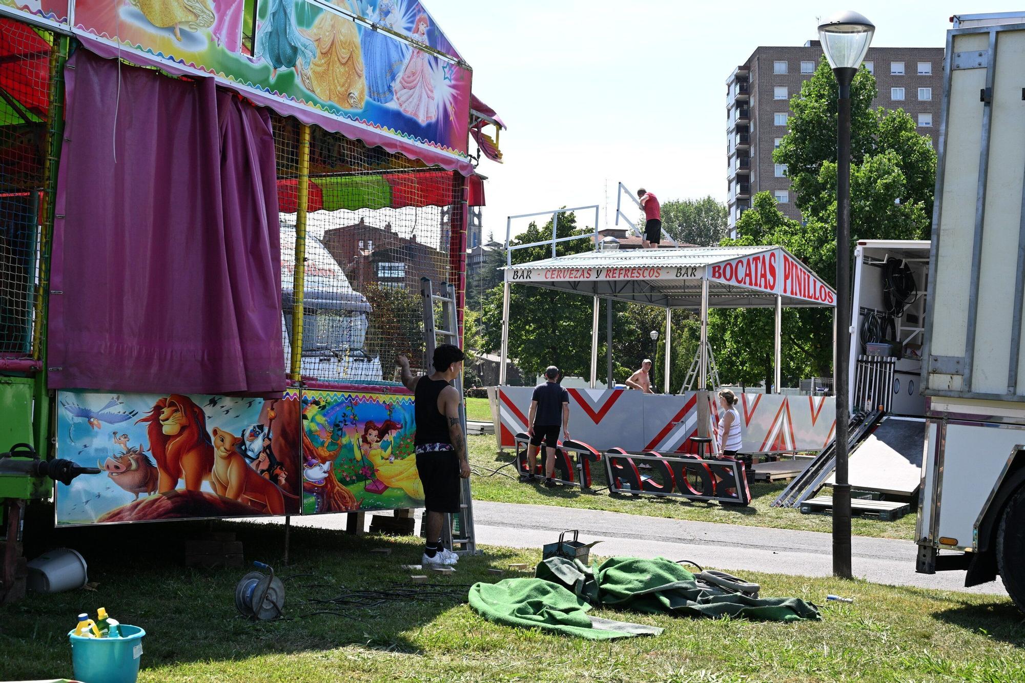 En imágenes: Comienza el montaje de las barracas de Aste Nagusia