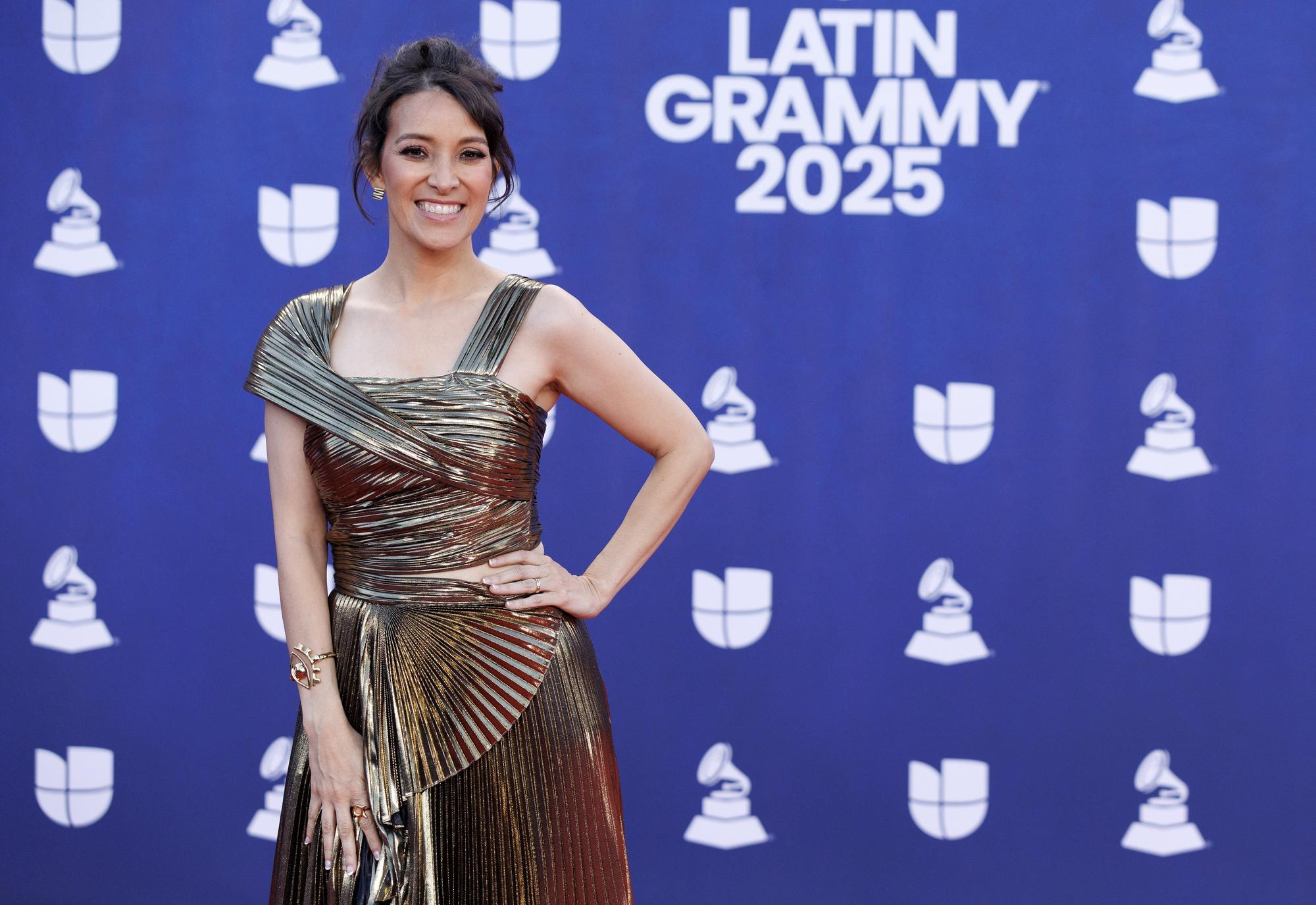 Las mejores fotos de la alfombra roja de los Latin Grammy 2025