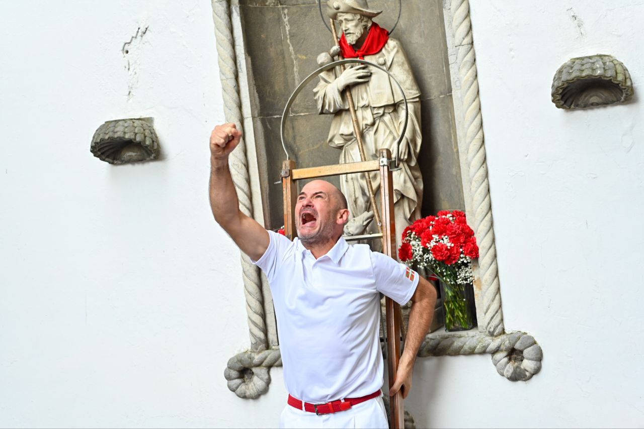 ¡Empiezan las fiestas de Deba! El chupinazo enciende San Roque