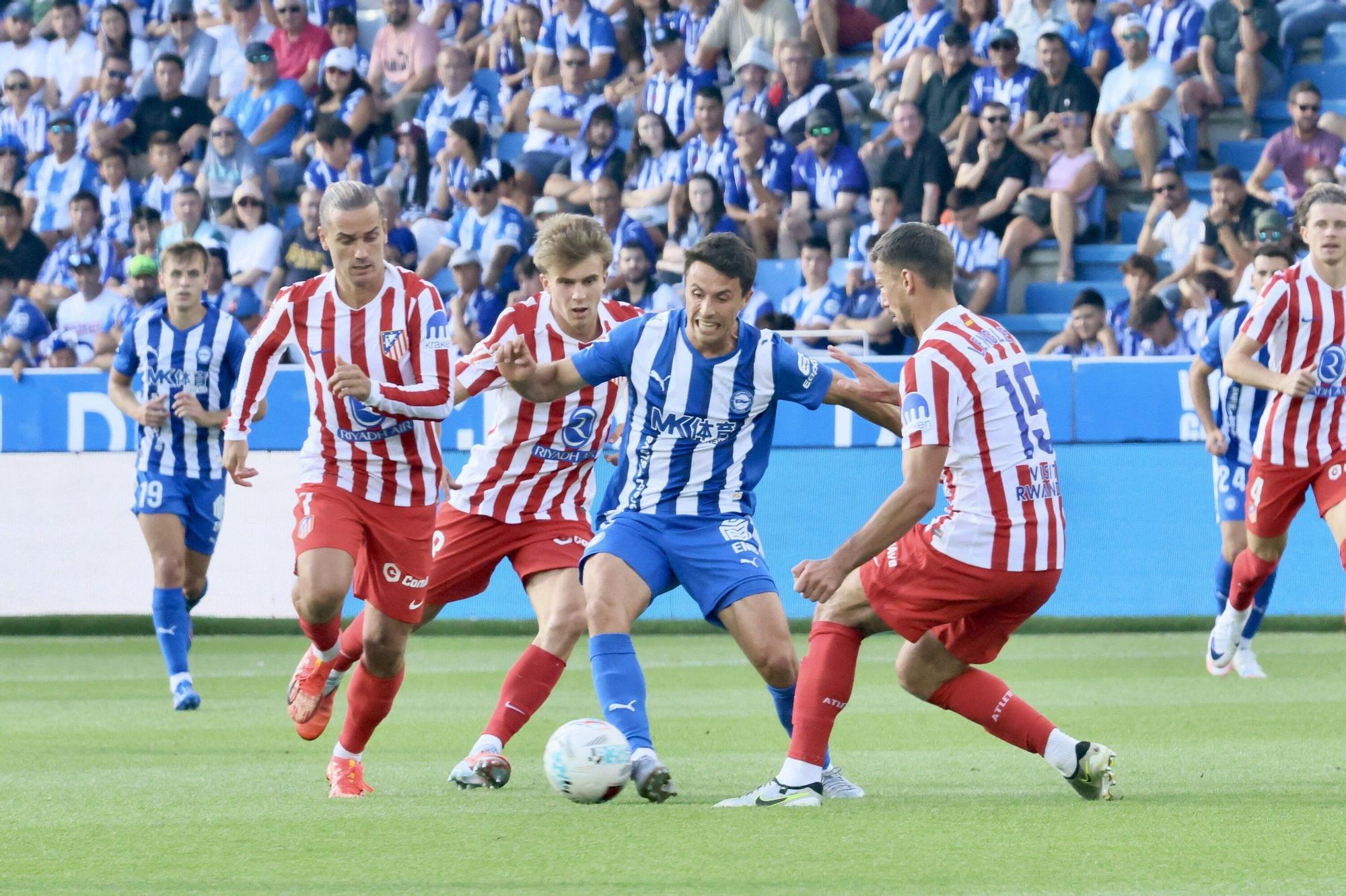 En imágenes: Un punto de oro para el Alavés tras empatar con el Atlético