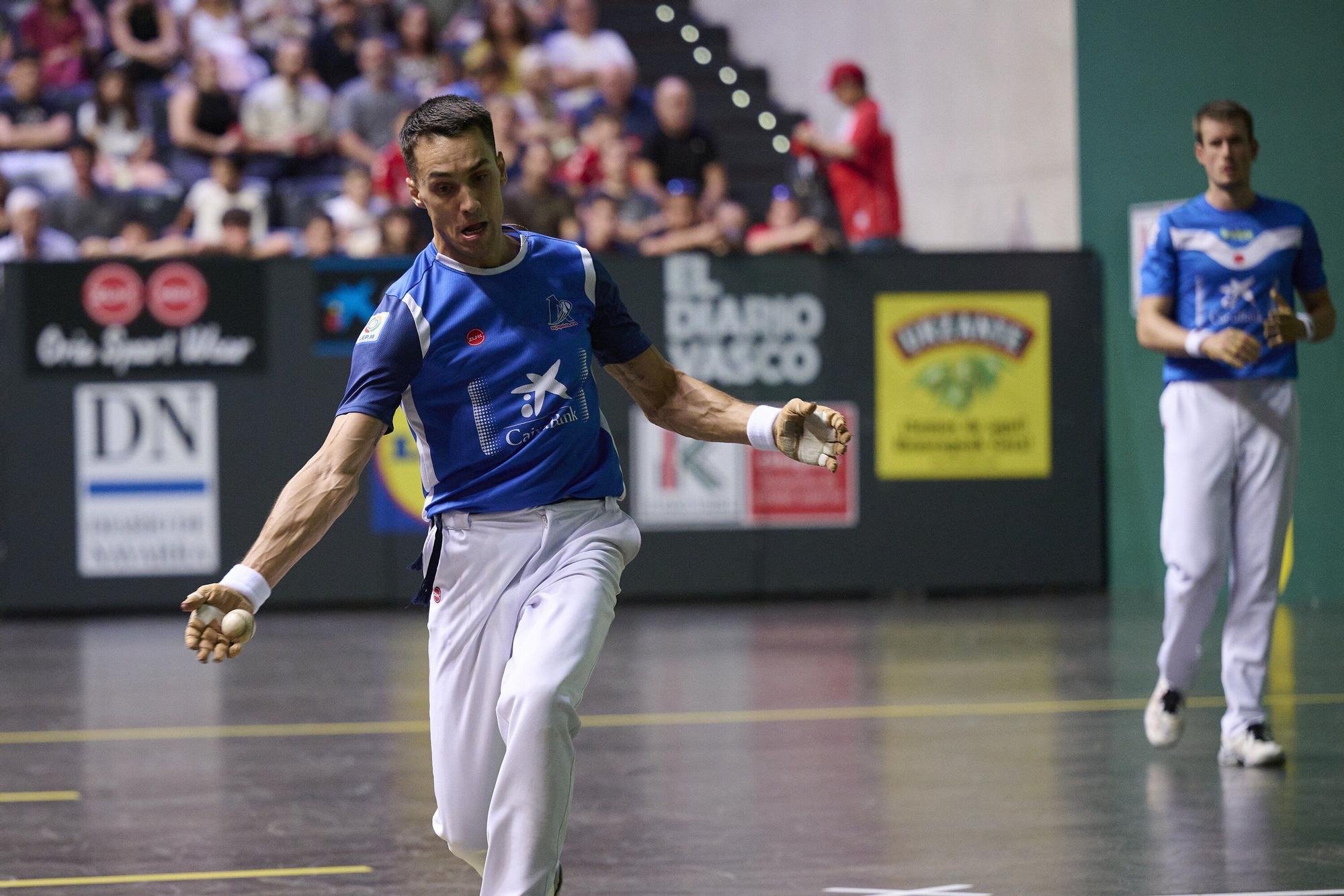 Javier Zabala y Jon Mariezkurrena, campeones del Masters CaixaBank ante Altuna III e Imaz en el Navarra Arena.