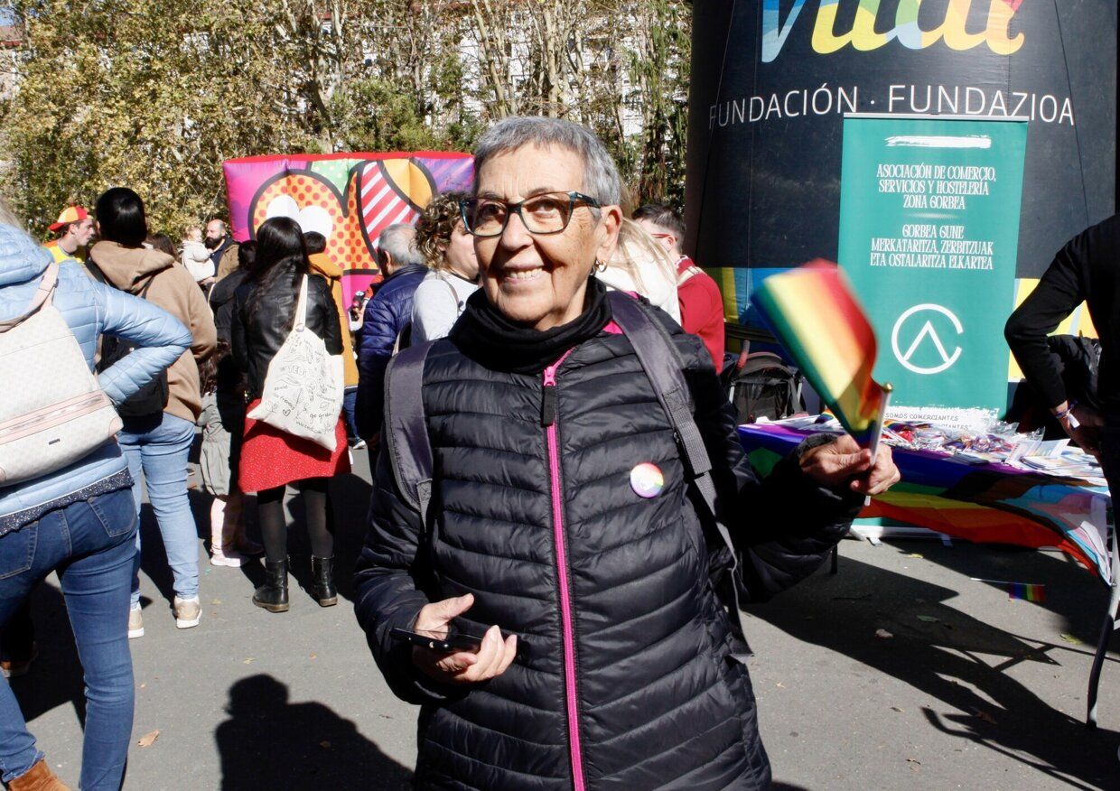 En imágenes: éxito absoluto en la fiesta contra de la LGTBIfobia de la zona Gorbea de Vitoria