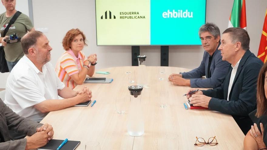 Bildu y ERC apuestan por &quot;más nación y más construcción nacional&quot; ante la &quot;ola reaccionaria&quot; en el Estado