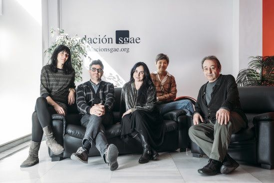 De i a d, Goizeder Urtasun, Nacho Ruipérez, Denise Despeyroux, Marta Herrero y Sigfrid Monleón, en la primera jornada del 14º Laboratorio de Escritura de Guion de Cine 2026.