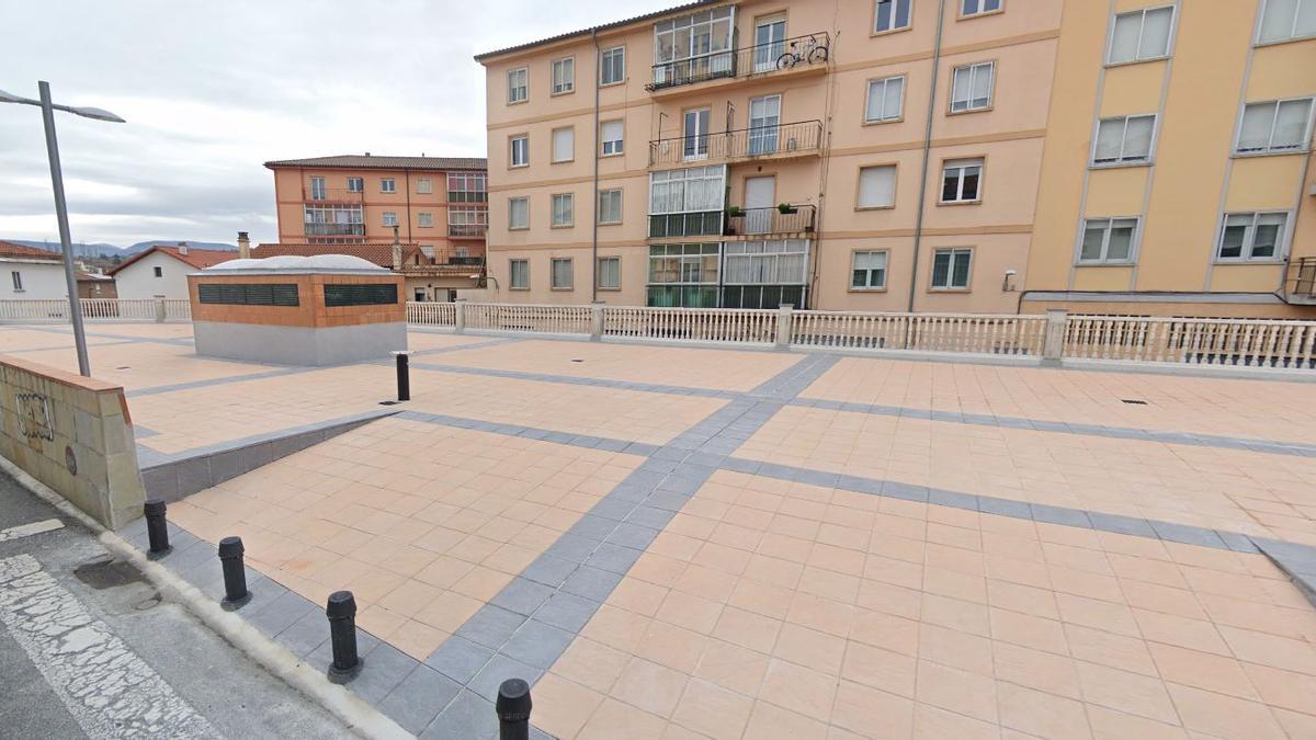 Garajes en la calle Las Escuelas de Mutilva.