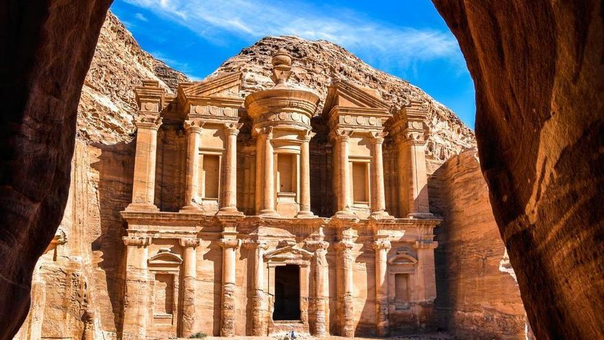 Petra y los paisajes desérticos del Wadi Rum, protagonistas del primer episodio. Foto: TVE