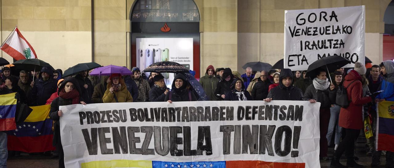 Concentración de repulsa por la agresión estadounidense a Venezuela y el secuestro de su presidente Nicolás Maduro por parte de los Estados Unidos