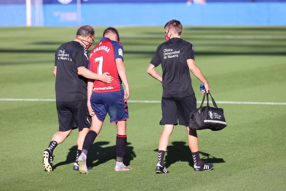 Imágenes de la primera parte del Osasuna- Getafe en El Sadar