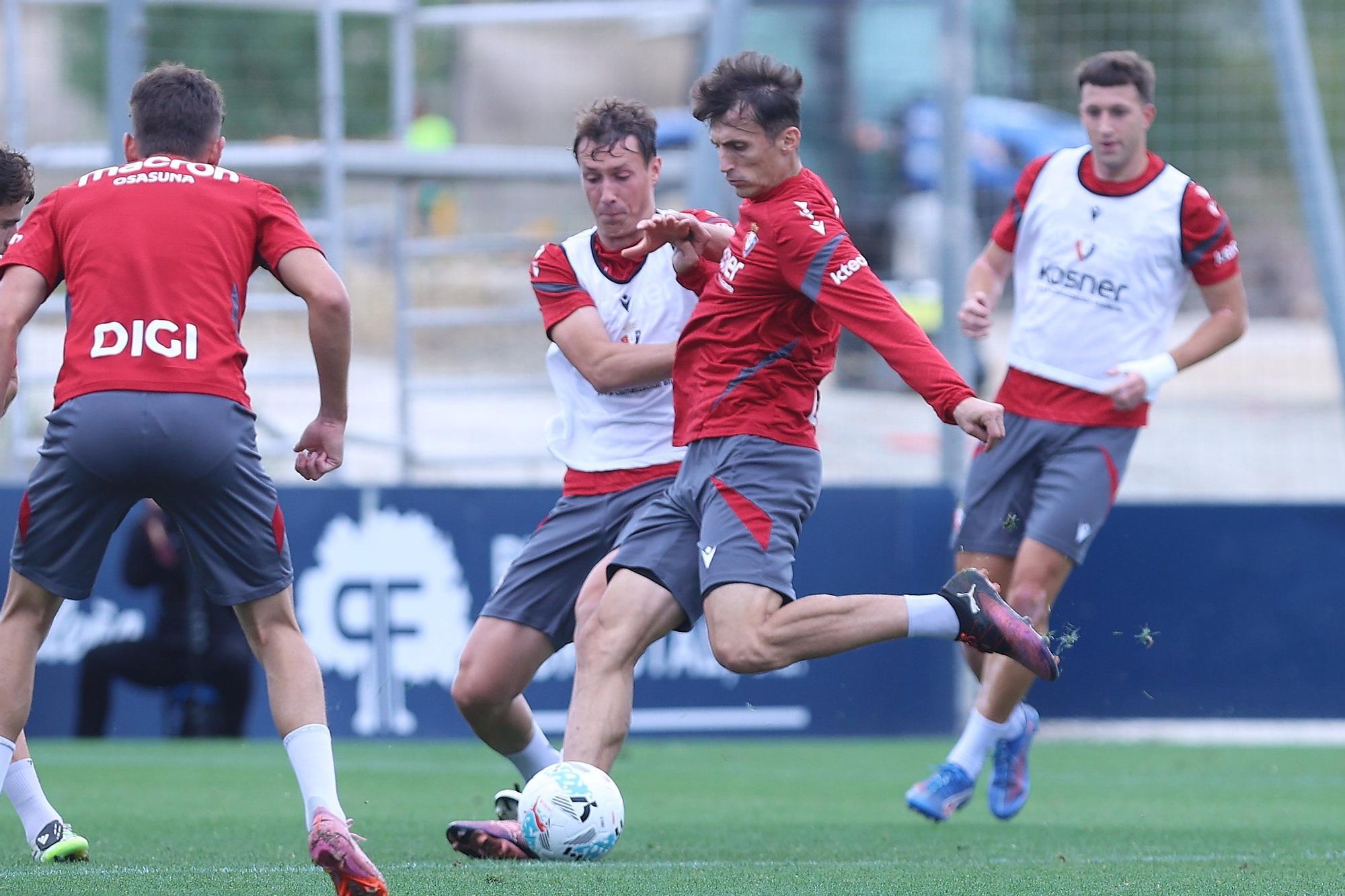 Fotos del entrenamiento de Osasuna (miércoles 10 de septiembre de 2025)