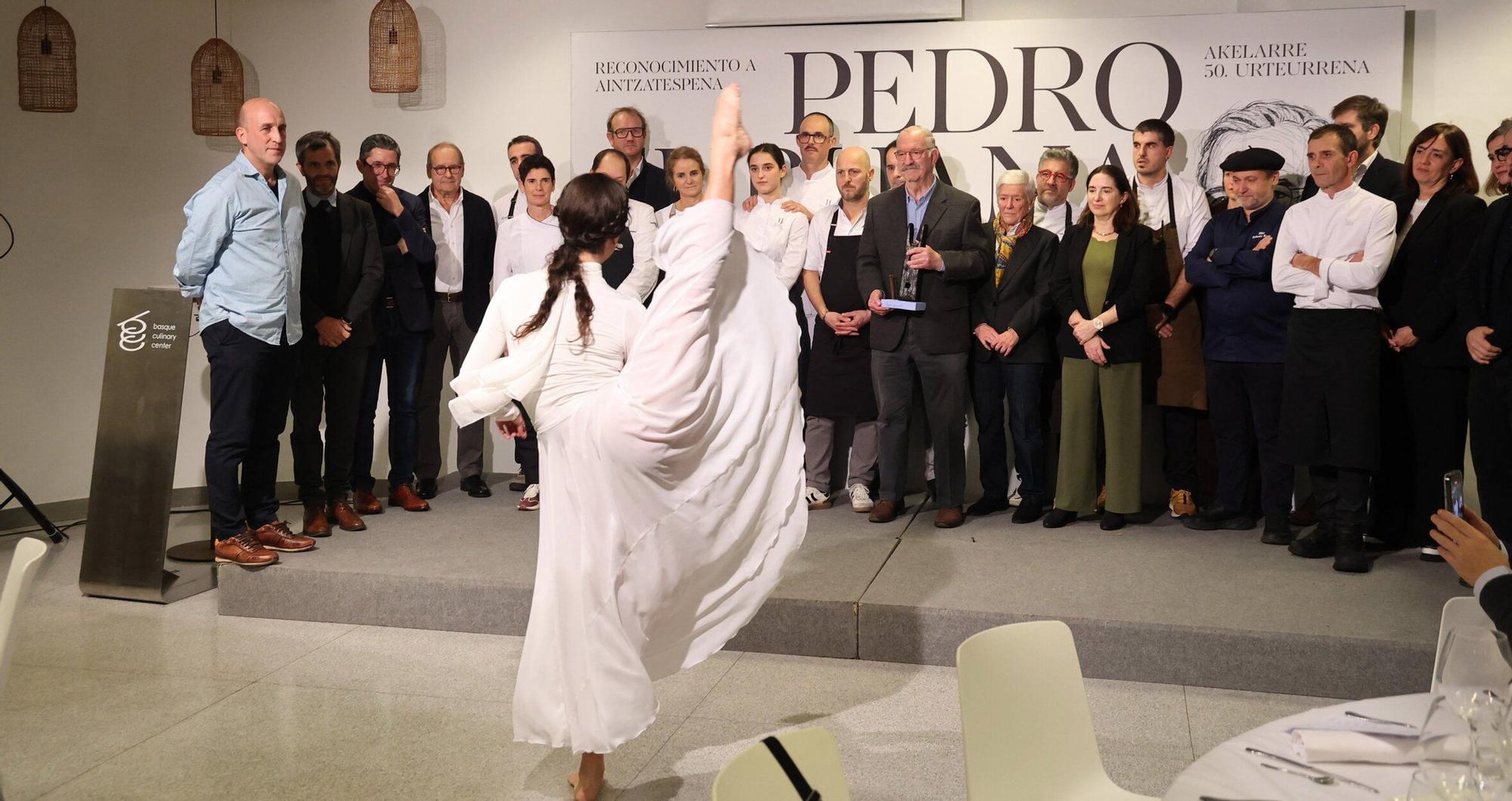 Homenaje a Pedro Subijana, 50 años de Akelarre y trabajo en la cocina.