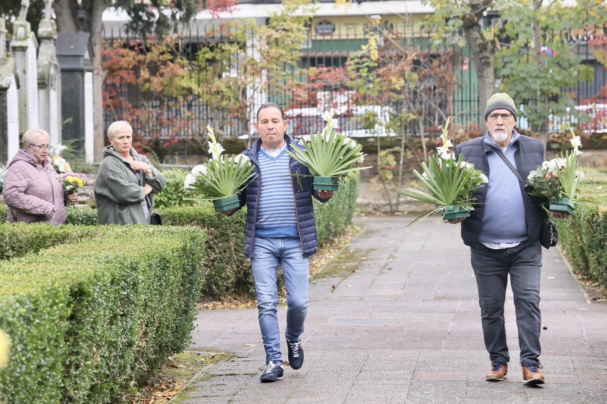 En imágenes: Vitoria muestra sus respetos en el día de Todos los Santos