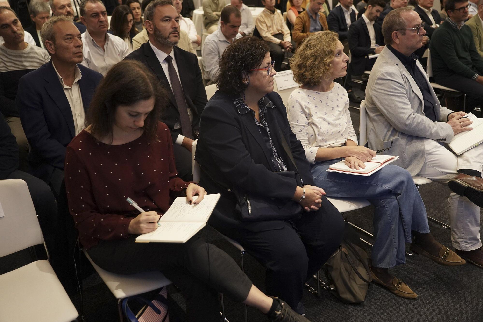 Todas las imágenes del "Encuentro Deia: Rehabilitación y vivienda"