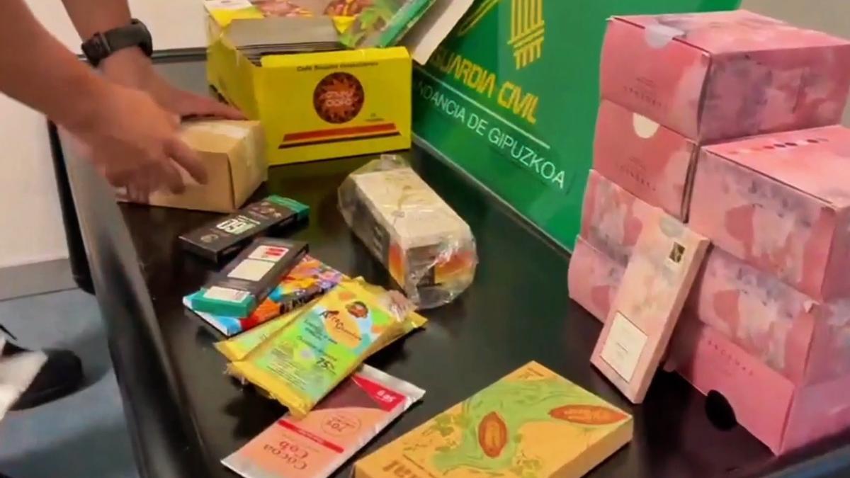 Guardia Civil retira 310 kilos de productos de origen vegetal o animal / Guardia Civil de Gipuzkoa