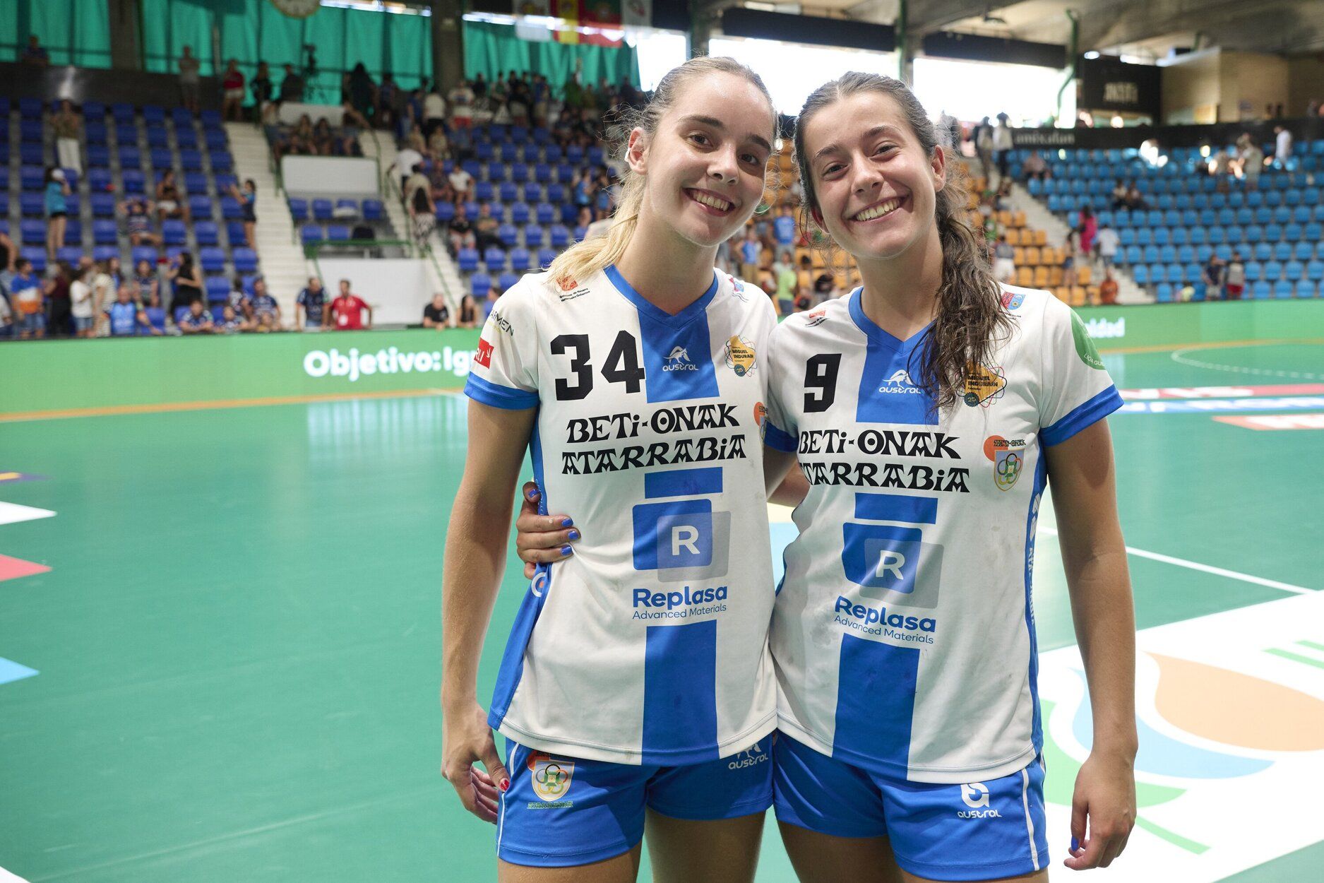 Fotos del partido entre Replasa Beti Onak y Madeira