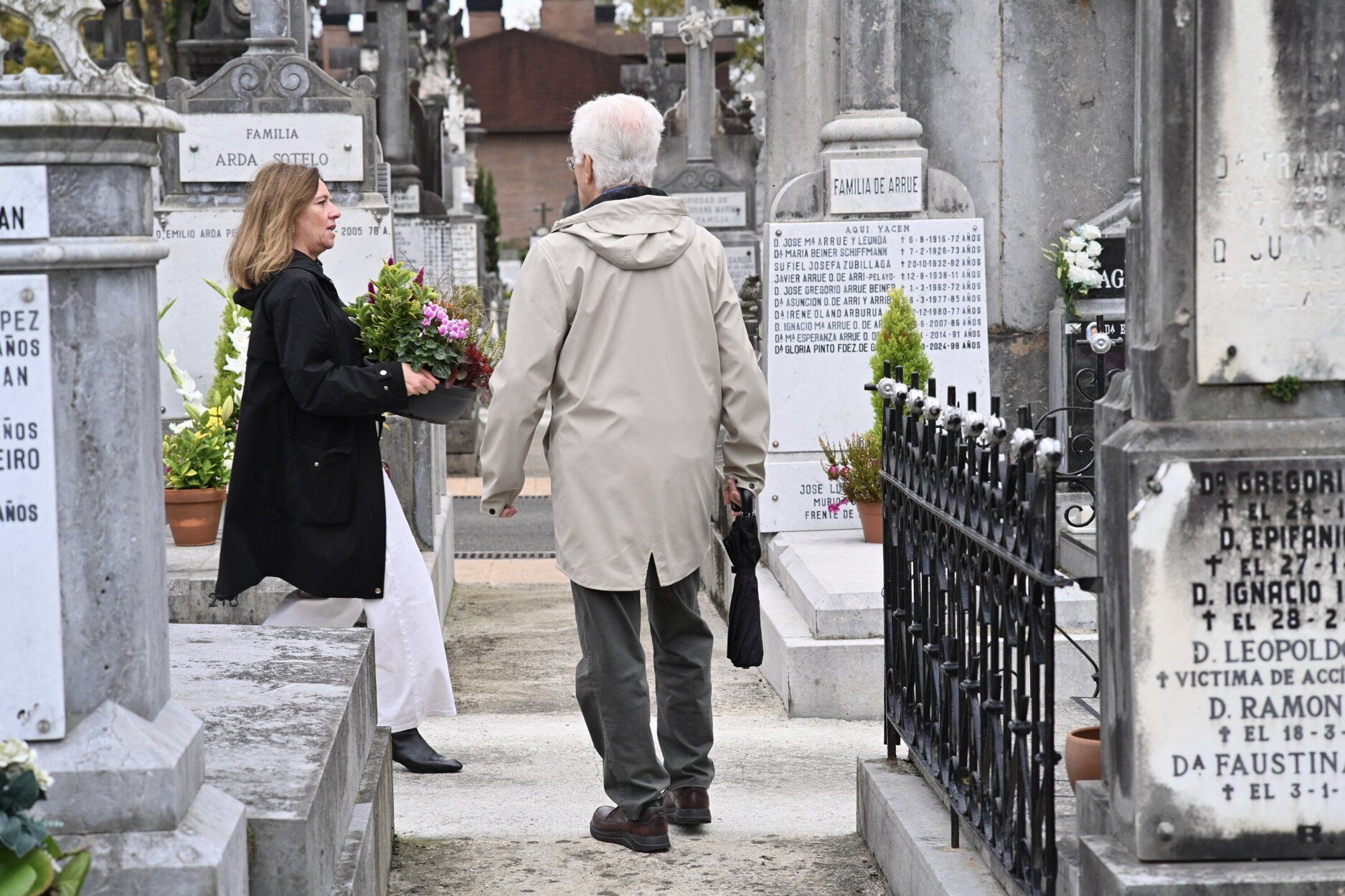 El cementerio de Donostia, punto de encuentro con el recuerdo
